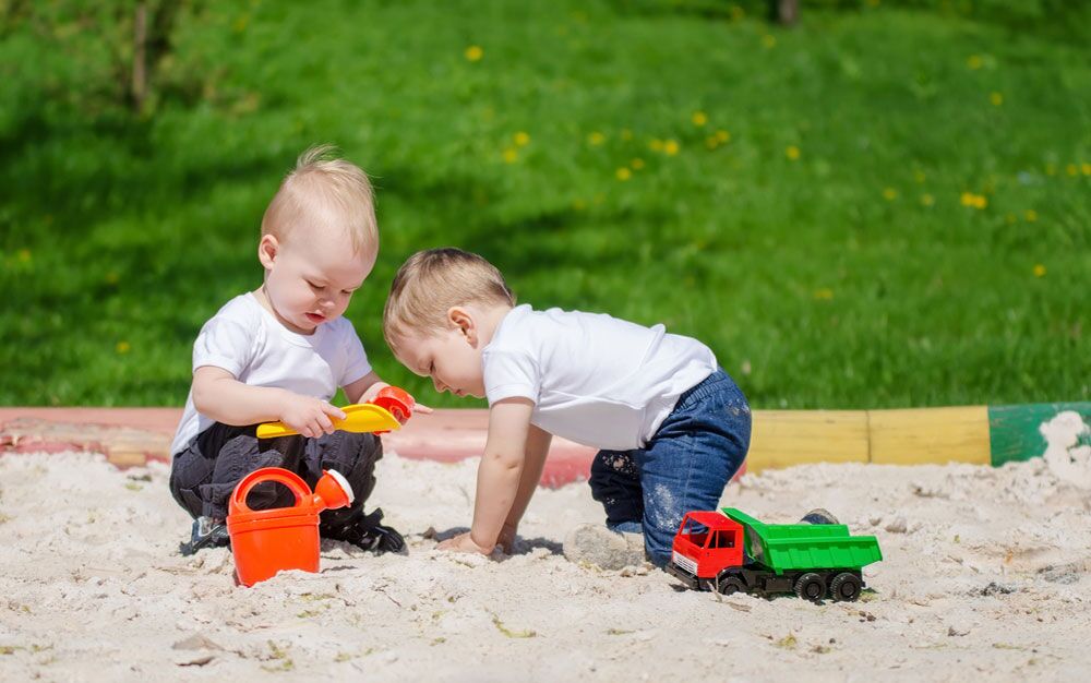 Tips To Use Everyday Items For Baby Sensory Play